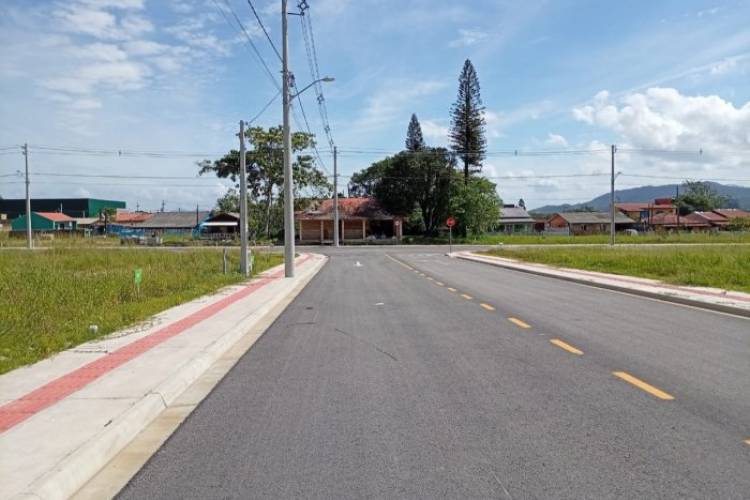 TERRENO RESIDENCIAL PRONTO PARA CONSTRUIR